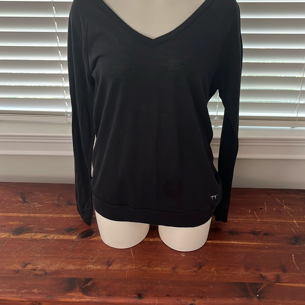 Long sleeve black Pink V neck